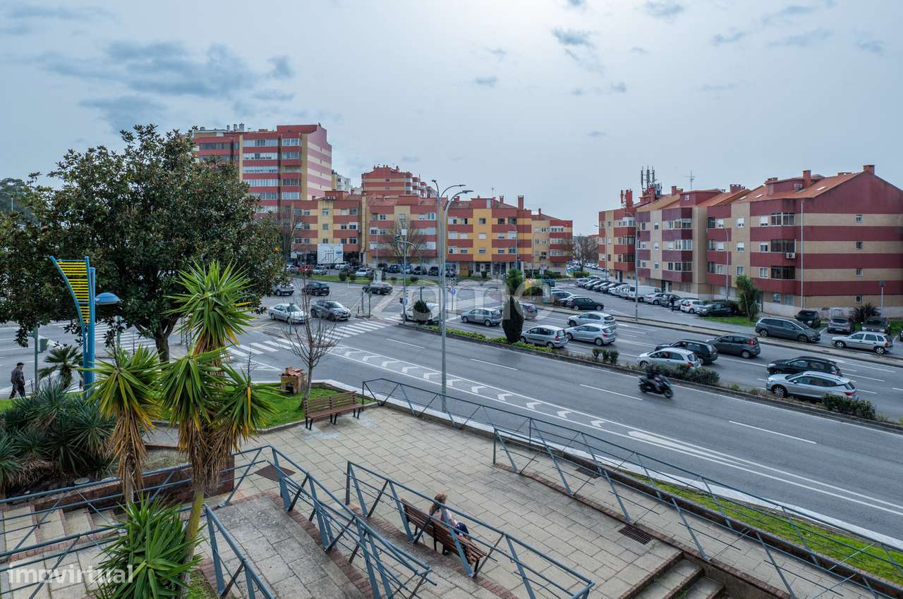 Apartamento T2 remodelado à venda, Venteira-34