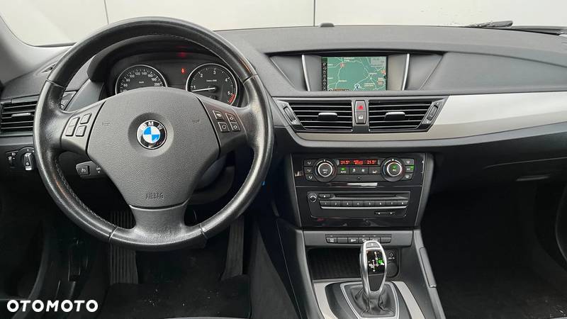 BMW X1 xDrive18d - 12