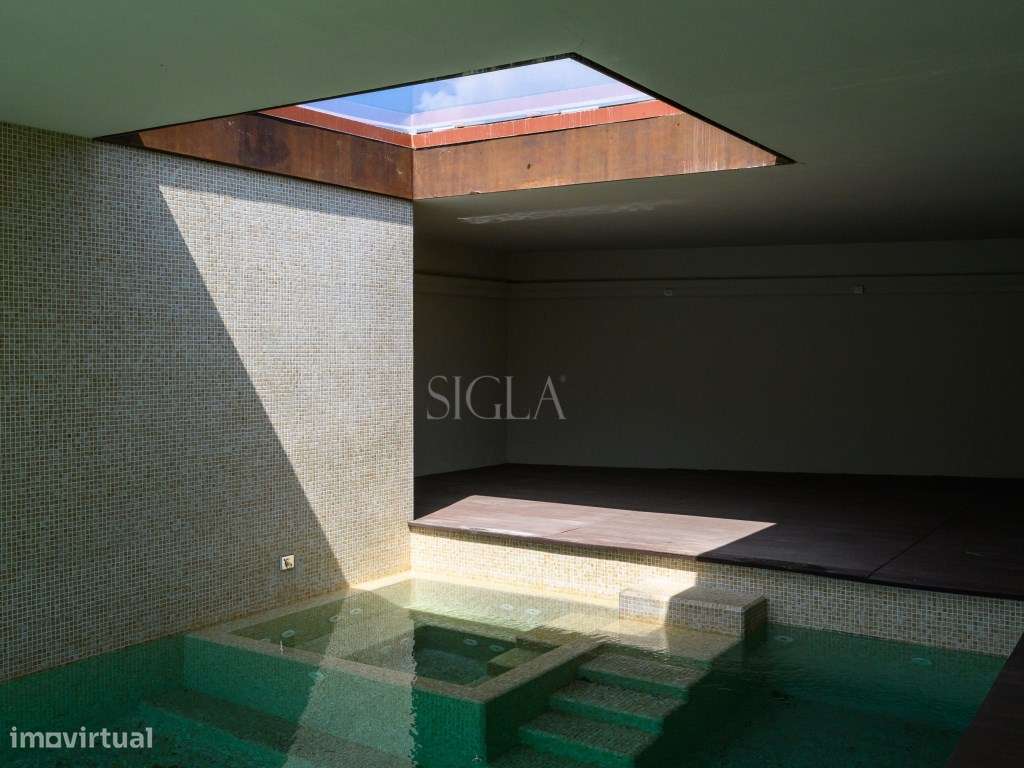 Moradia com Piscina em 1ª linha de Praia - Grande imagem: 4/52