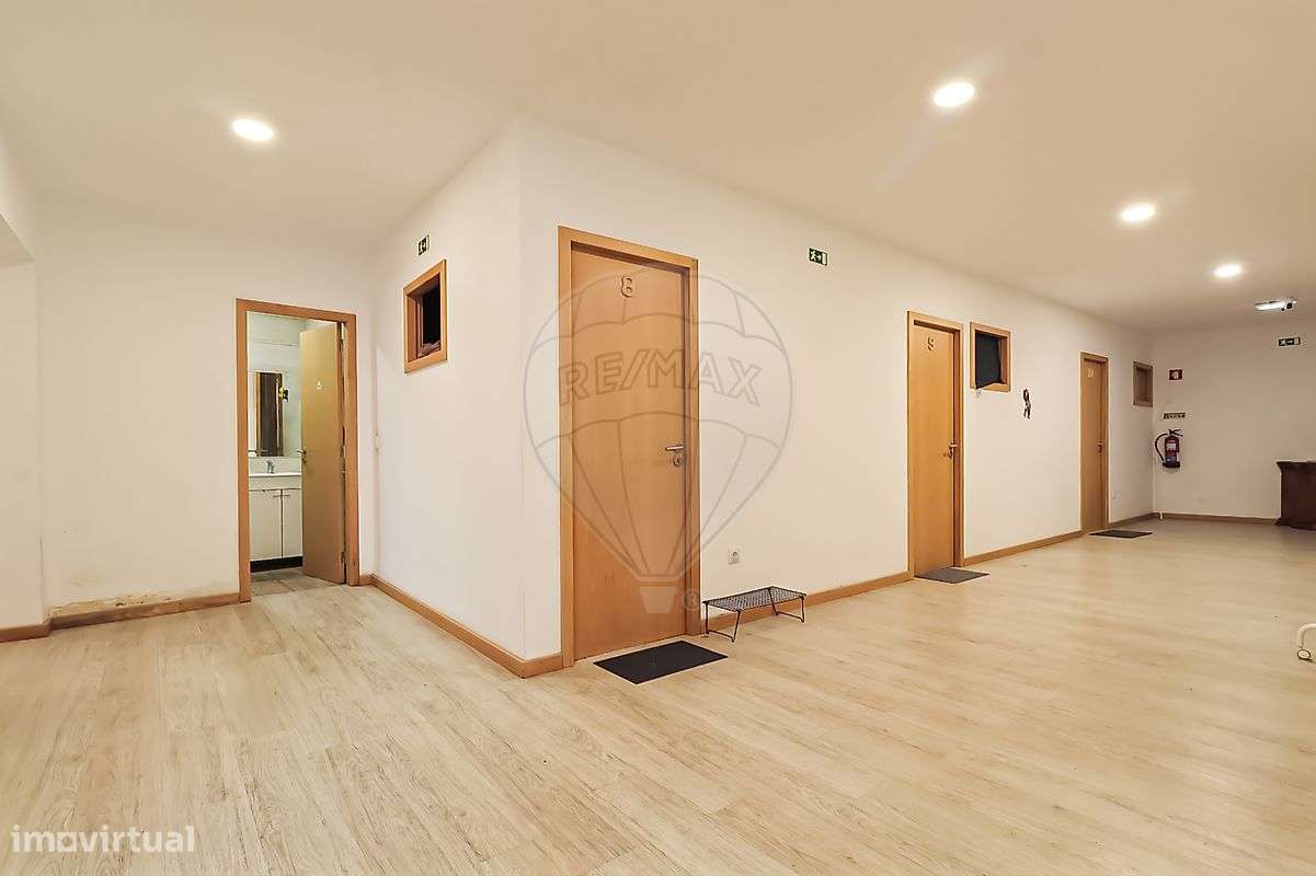 Prédio  para venda - Grande imagem: 5/13