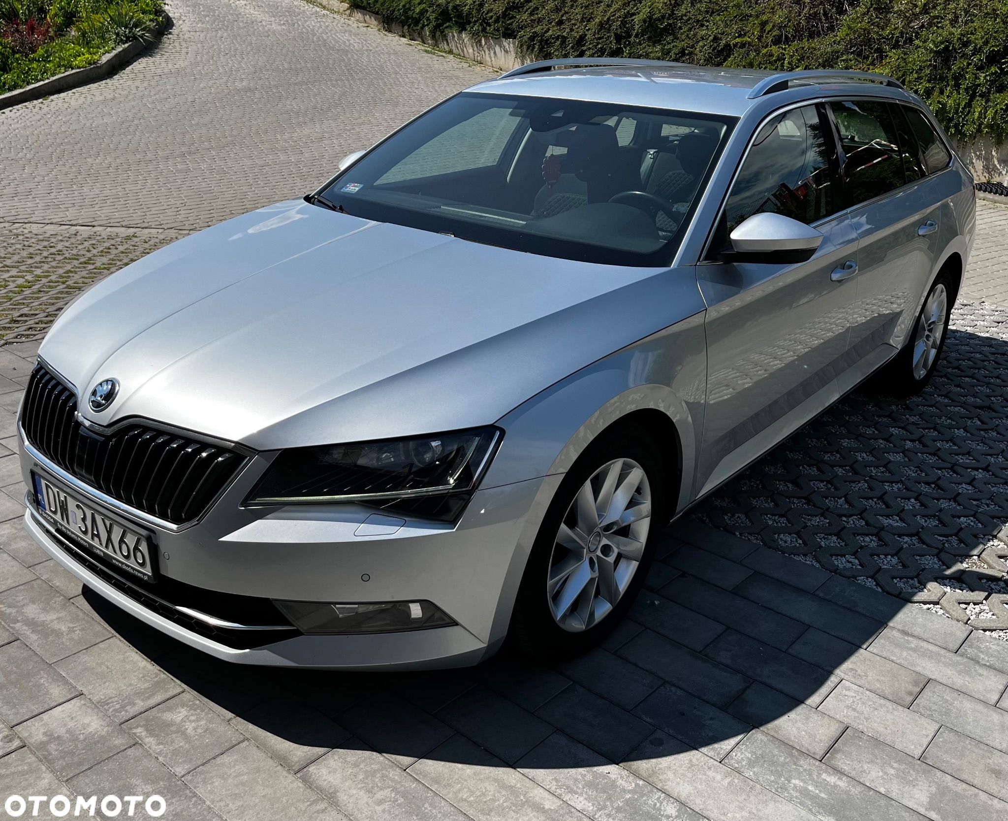 Skoda Superb 2.0 TDI Ambition DSG - 1