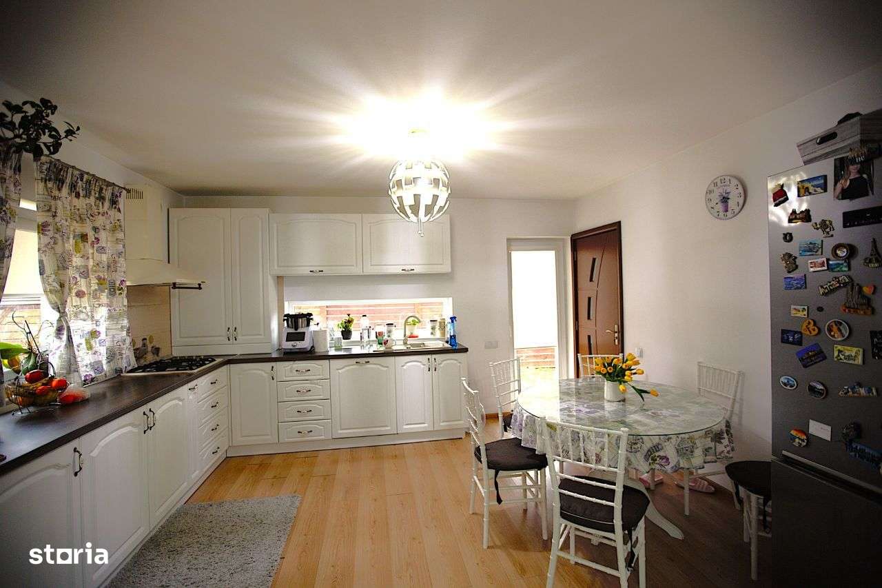 Vila mobilata si utilata in Izvor - Imagine principală: 5/9