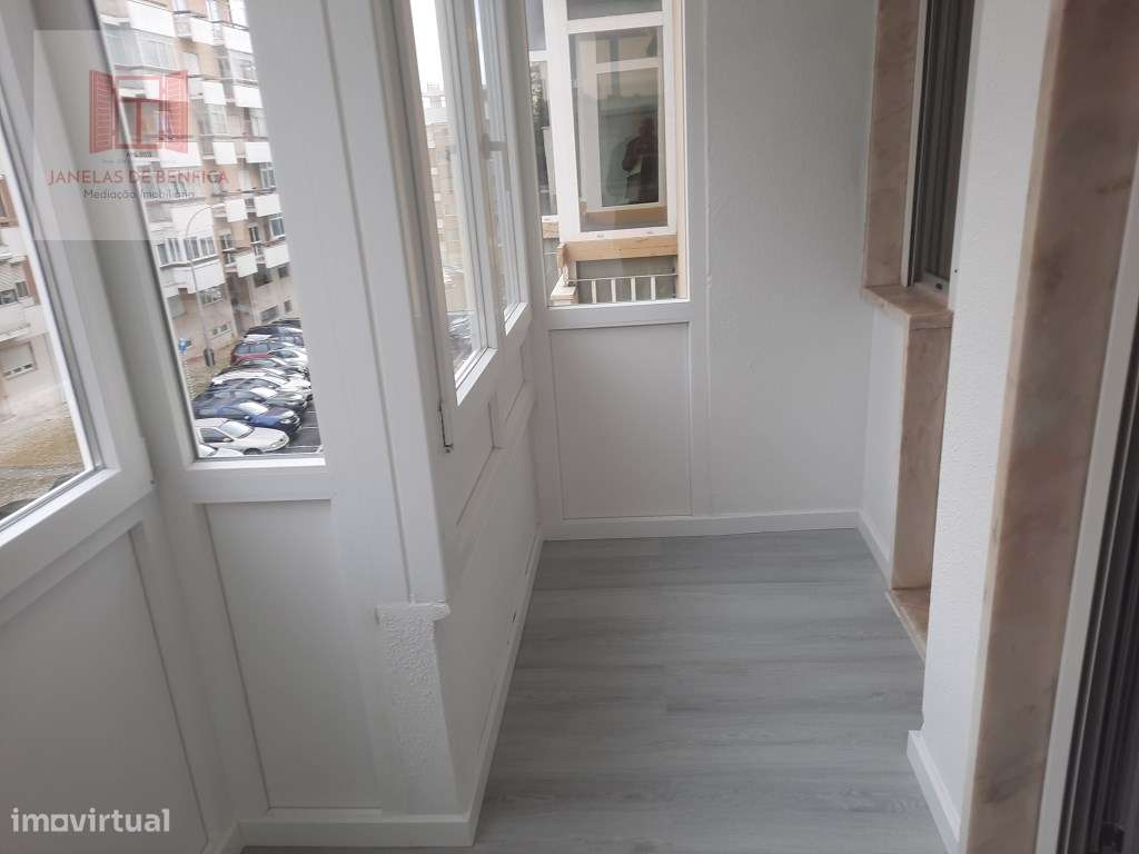 T2 totalmente remodelado, c/arrecadação - Oeiras-6