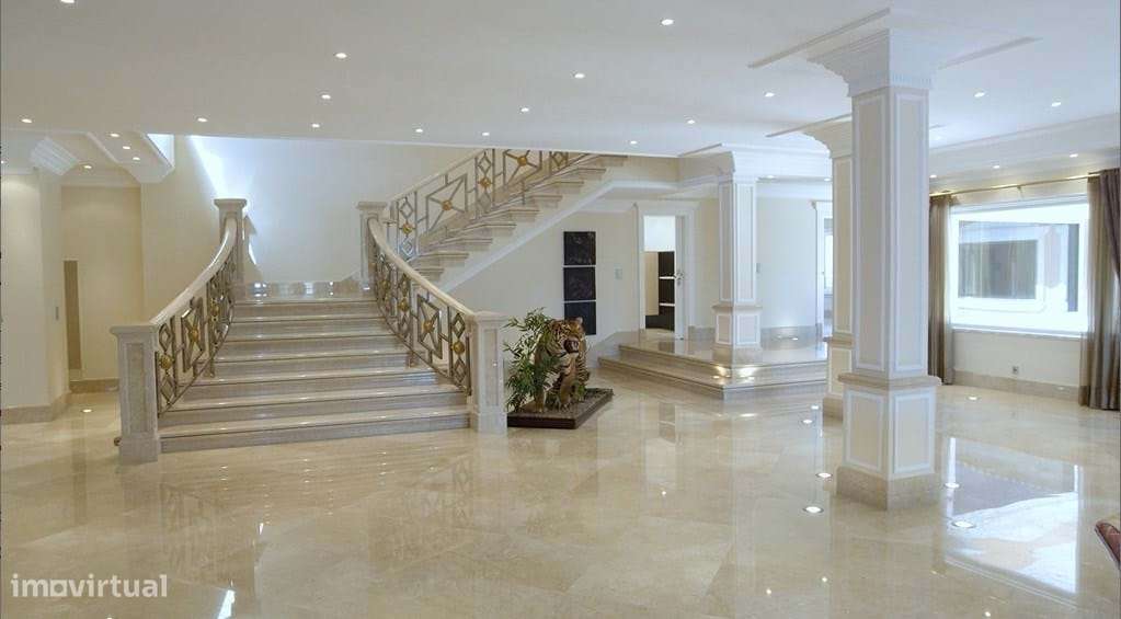 Villa exclusiva com vista para a serra de Sintra - Várzea de Sintra, S-16