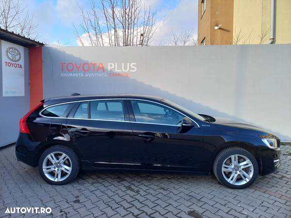 Volvo V60 D6 Plug-In-Hybrid AWD Geartronic Momentum - 7