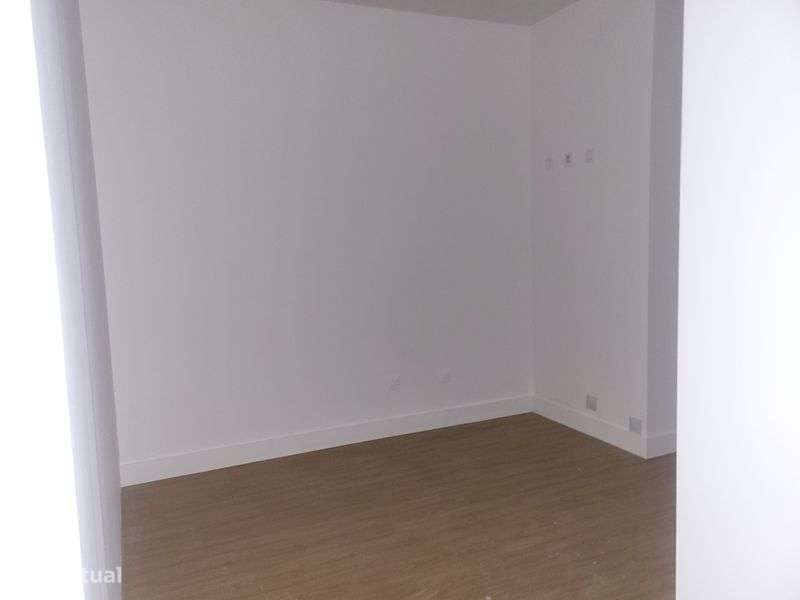 LOJA CENTRO São João da Madeira - Grande imagem: 4/8