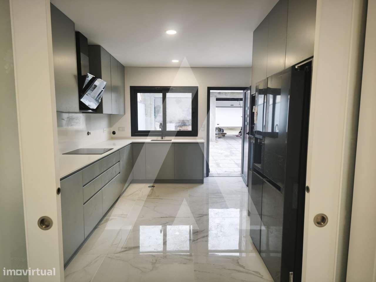 Moradia T3 1 Geminada Em Construcao Na Vista Alegre Ilhavo