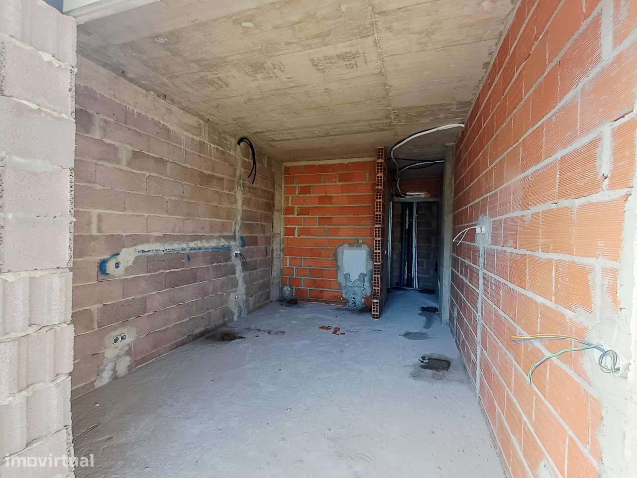 Apartamento T1 em Quarteira-12