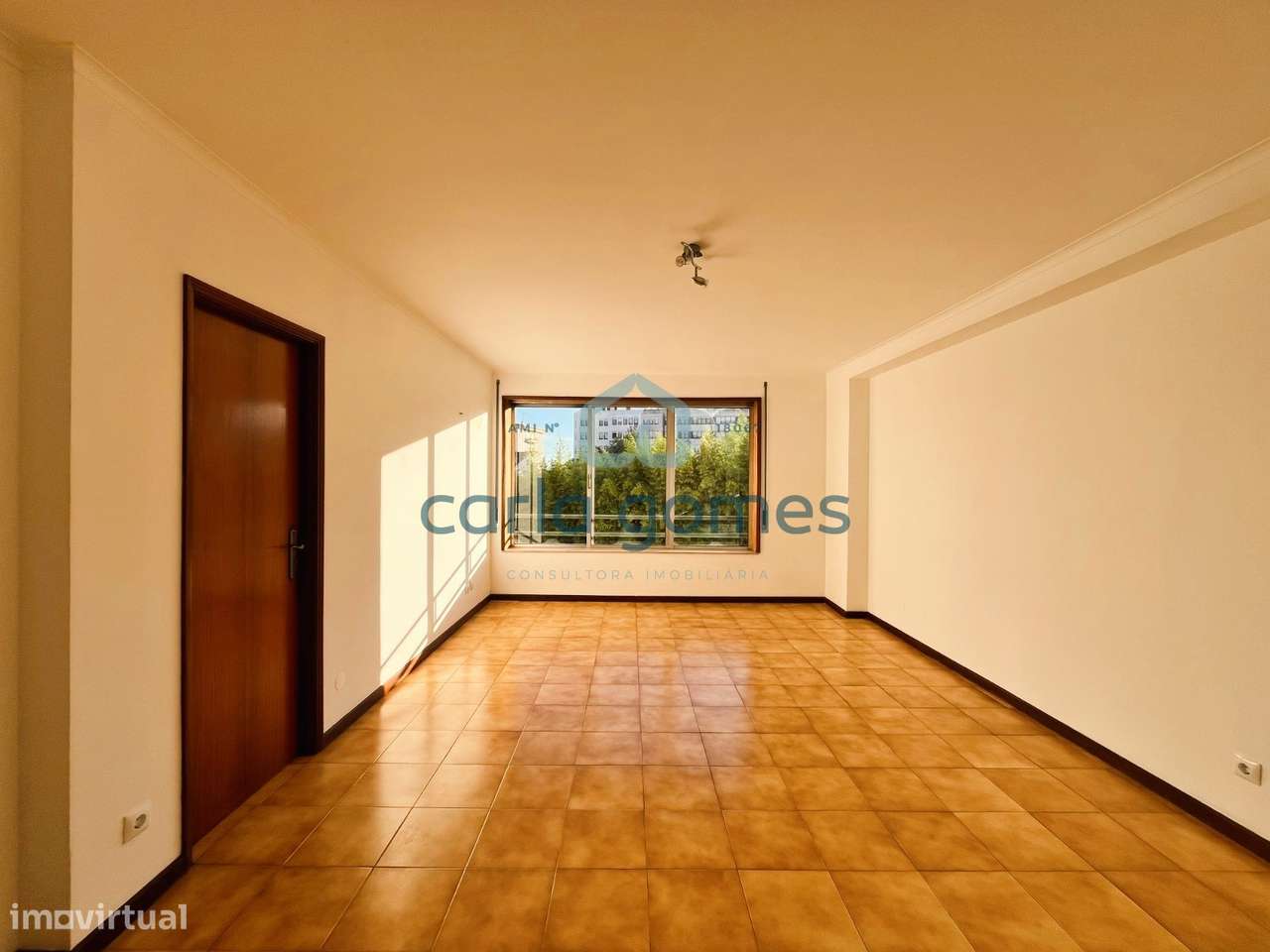 ÓTIMO APARTAMENTO T2, 2 frentes, Águas Santas ( junto às piscinas)-8