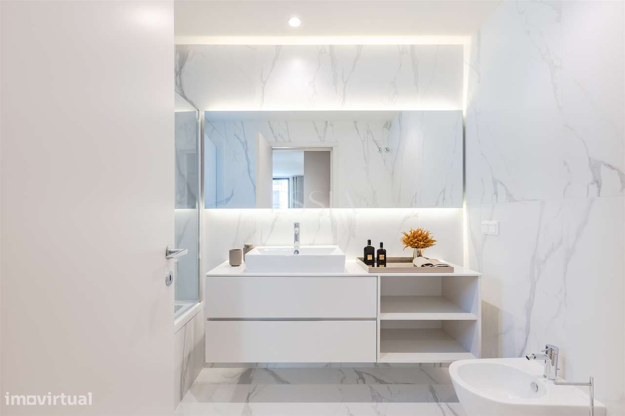 T3 Varanda 14m2 Vistas Rio e Mar Jardins Arrábida | T3 Gaia The Yard-26