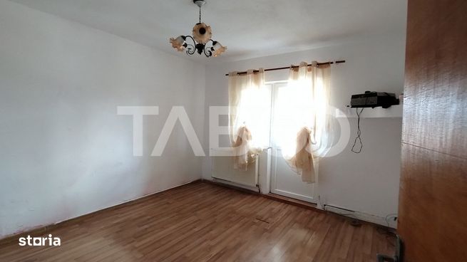 Apartament 2 camere decomandate de vanzare in Fagaras judetul Brasov