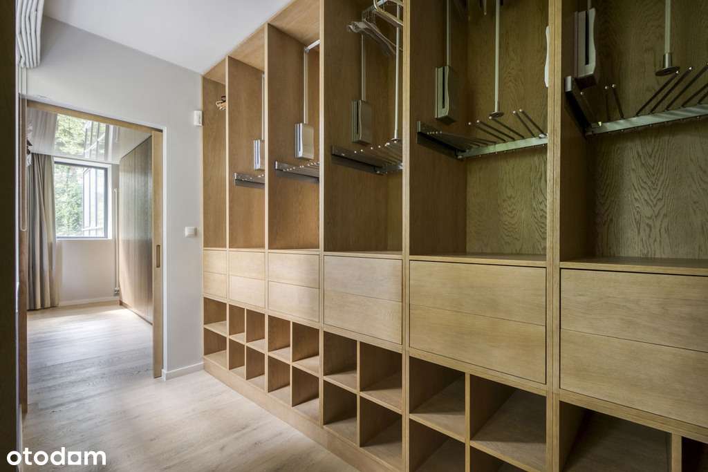 Luksusowa willa z basenem i kortem tenisowym!-18