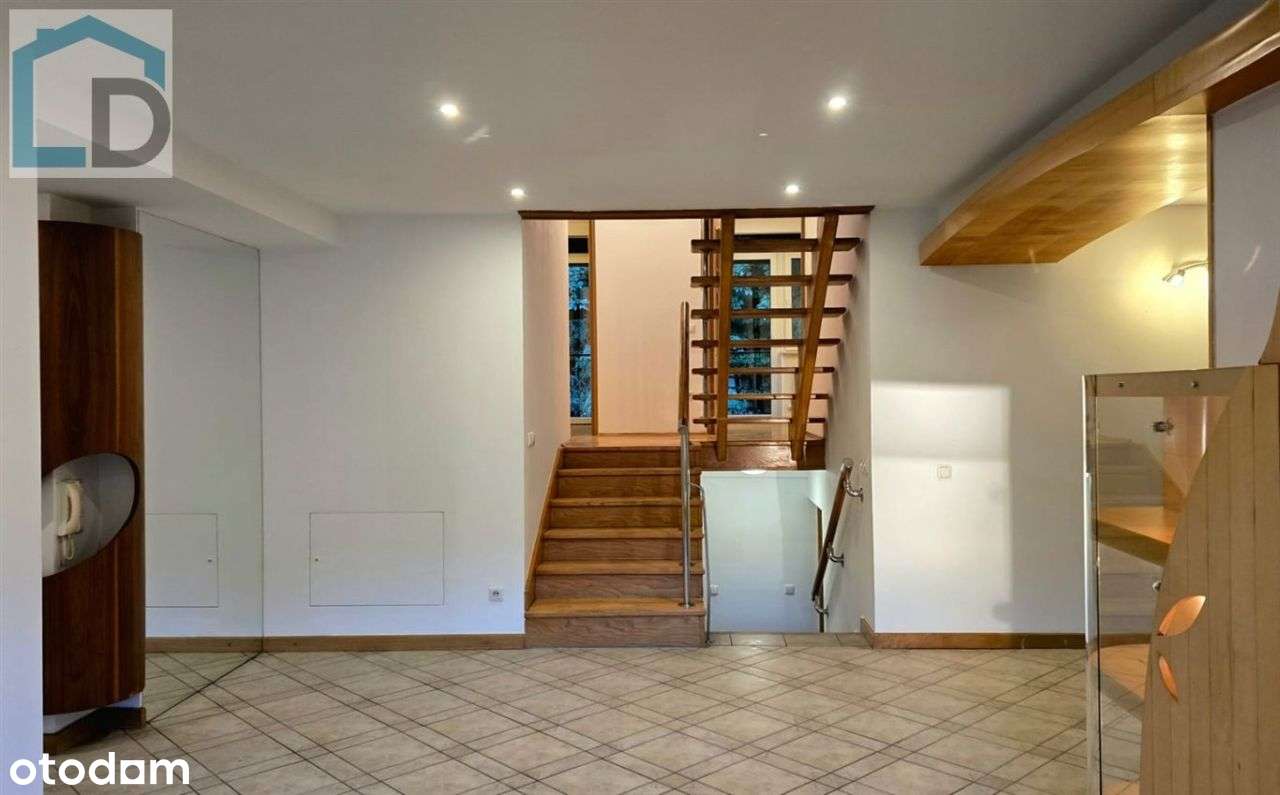 Dom w Bystrej przy lesie-4