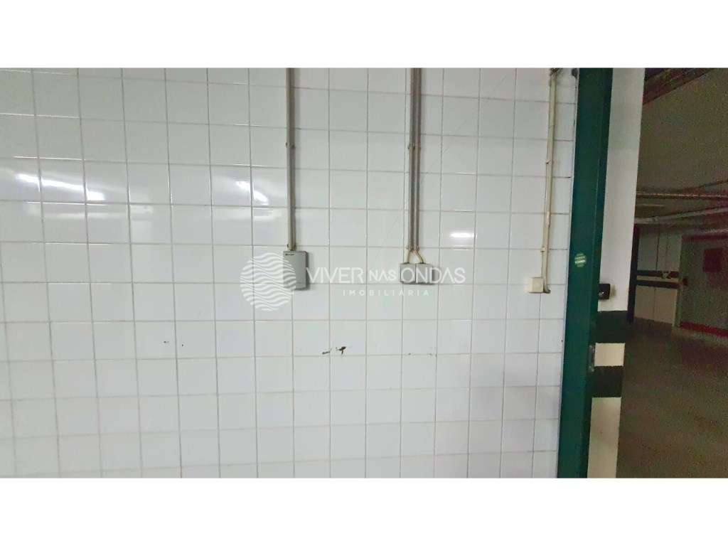 Garagem Box para Arrendamento na Foz do Douro - 45 m² | 2 Viaturas - Grande imagem: 4/14