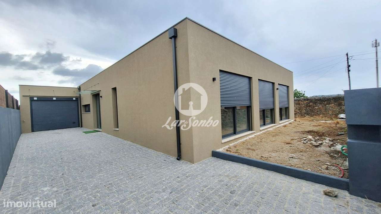 Moradia M3 individual e térrea com G.F. em Fradelos - Grande imagem: 4/25