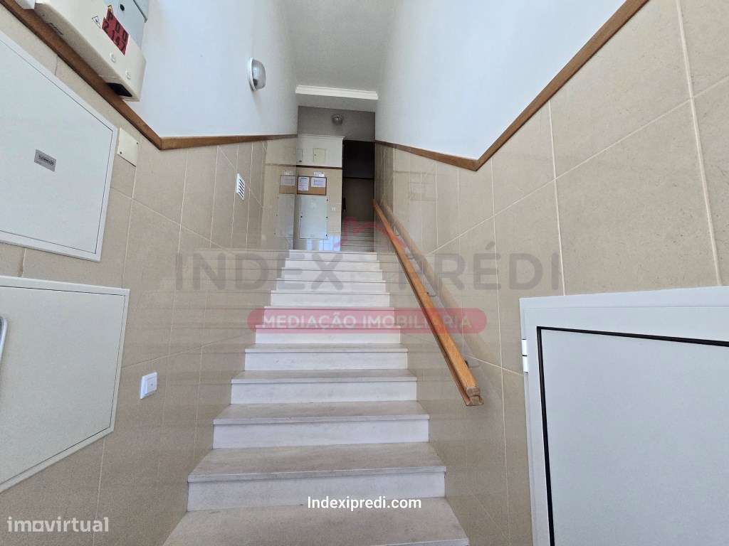 Apartamento T1 + 1- Aradas-21