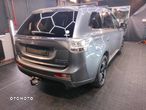 Mitsubishi Outlander PHEV Instyle NAVI + - 7