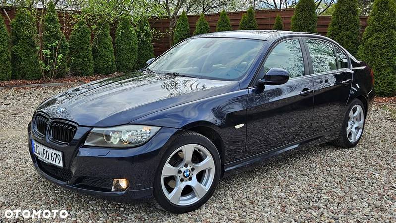 BMW Seria 3 320i - 3