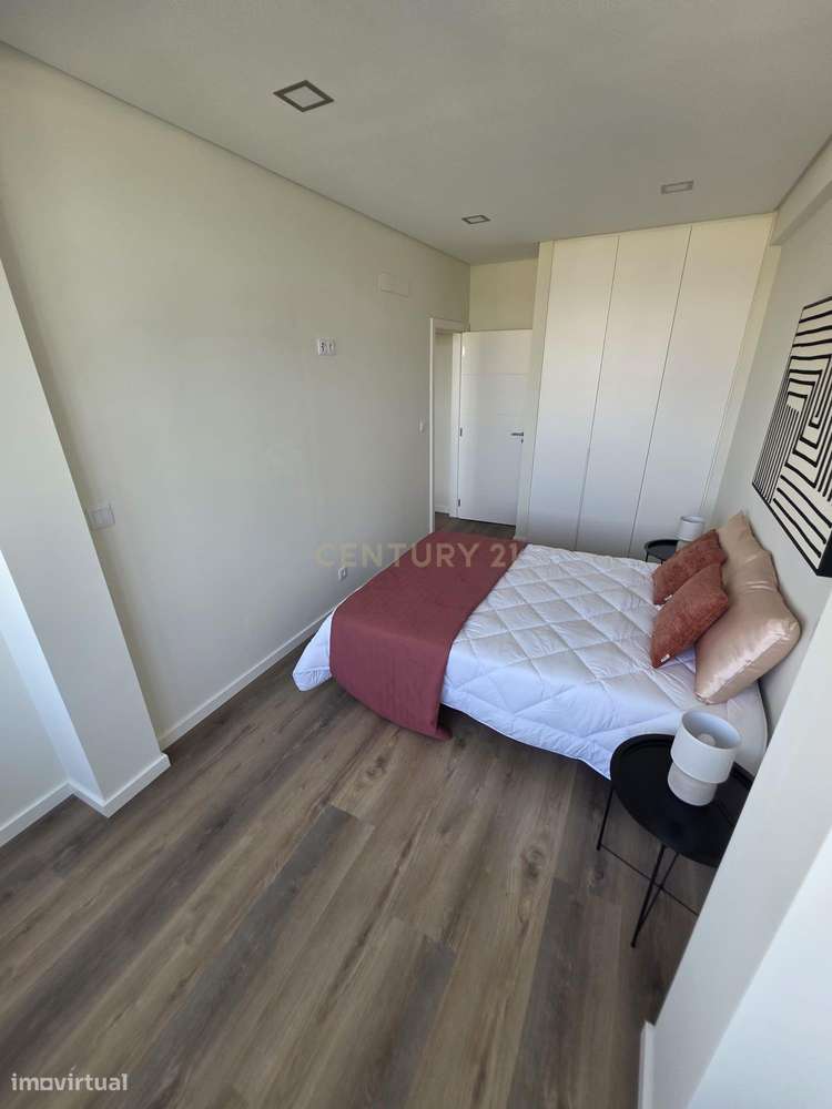 Apartamento T3 Novo em Benfica | varanda aberta | suite | 2 elevadores-26