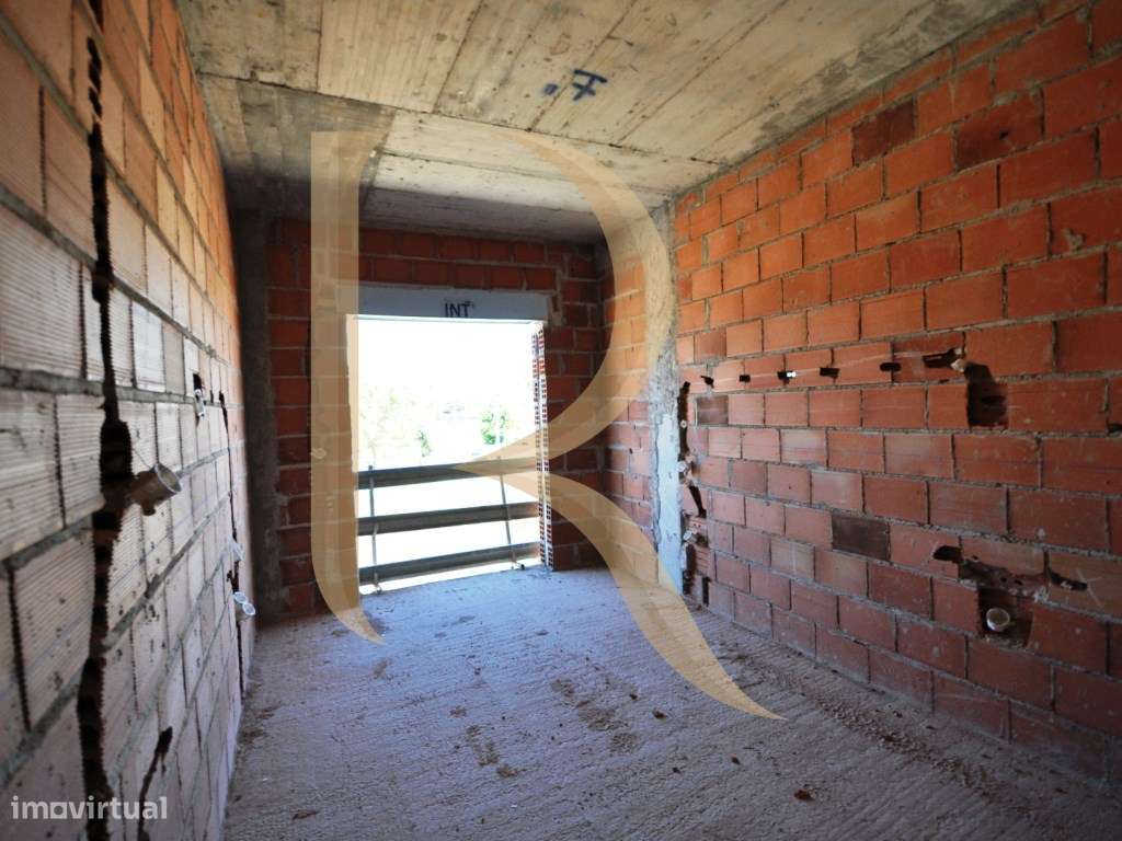 Apartamento novo duplex T3+2 com garagem, elevador e varandas em Va...-9