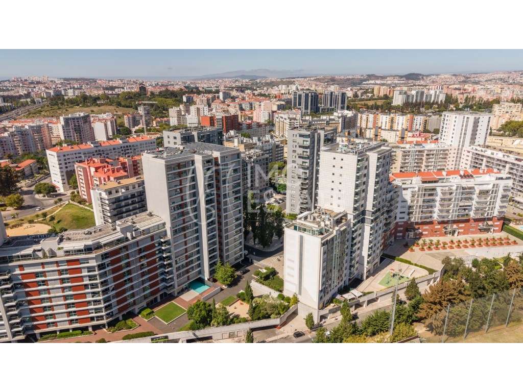 Apartamento T3 Condomínio Privado | Lisboa-30