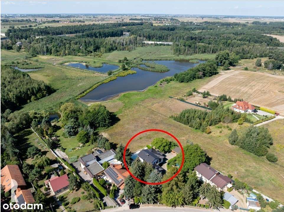 Piękna willa z basenem blisko Kiekrza-14