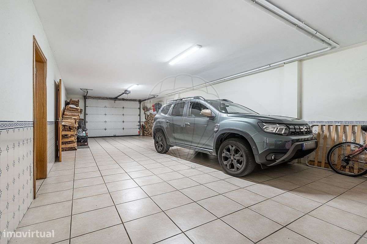 Moradia T5 para venda-31