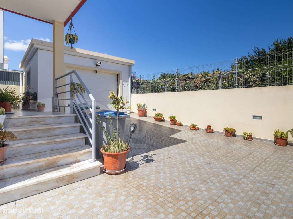 Moradia recente T3 | com Cave, Garagem e Espaço Exterior | Cavaquin... - Grande imagem: 5/37