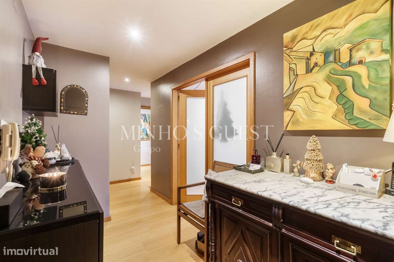 Apartamento T3 c/ varanda, AC e Garagem Fechada - São Vítor, Braga-26