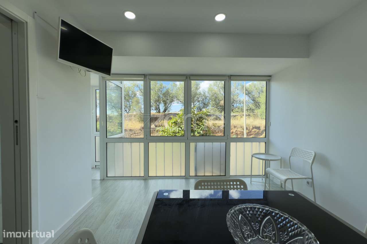 Apartamento T3 na Rua Verde Pinho - Grande imagem: 4/28