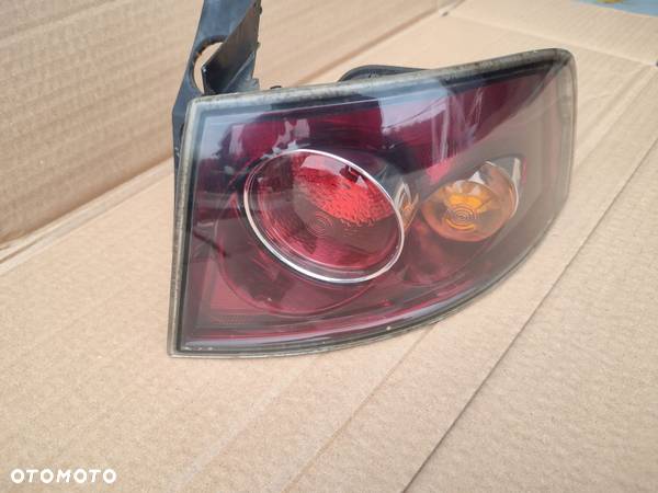 Lampa prawy tył w błotnik SEAT IBIZA III LIFT EUROPA ORYGINAŁ - 2