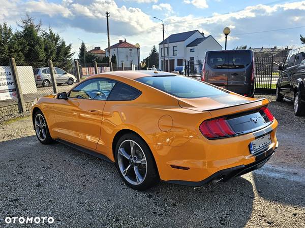 Ford Mustang 2.3 EcoBoost - 10