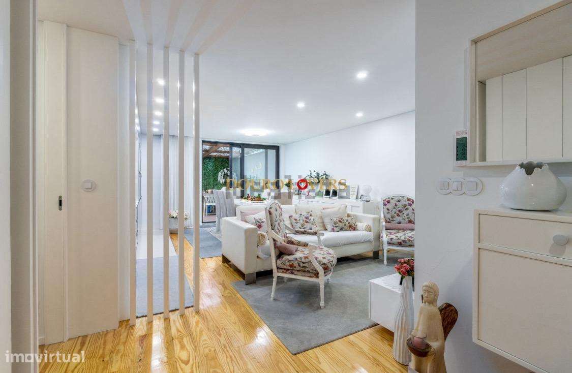 T2 +1 com Terraço  Zona Histórica Leça da Palmeira-13