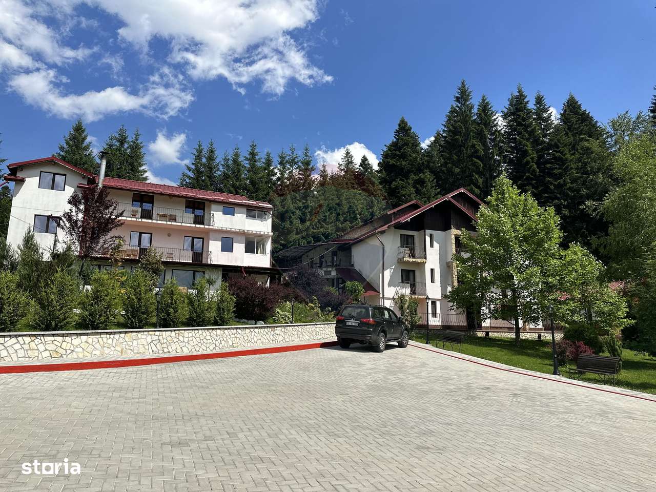 Hotel / Pensiune cu 18 camere de vânzare Durau - Imagine principală: 5/20