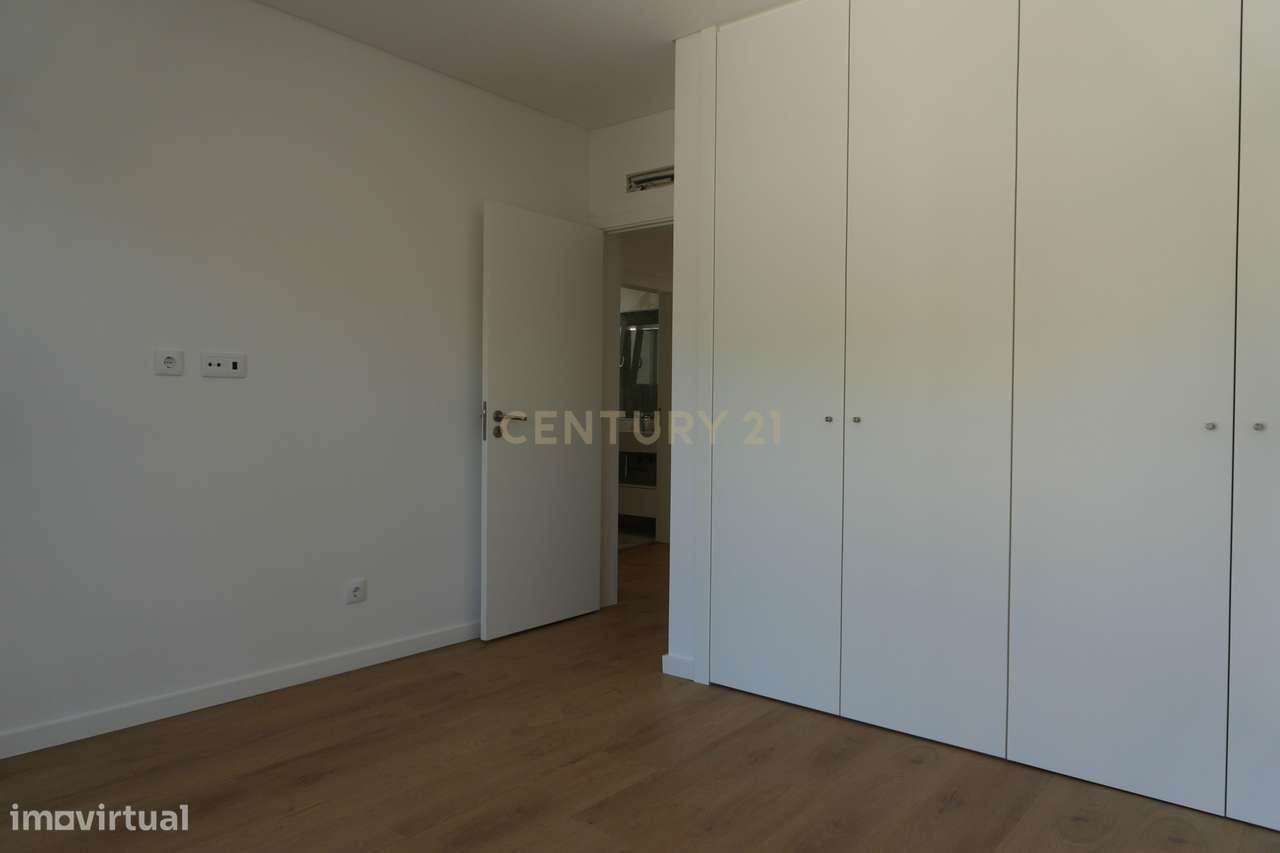 Luxuosa Moradia Nova na Costa da Caparica, Almada-17