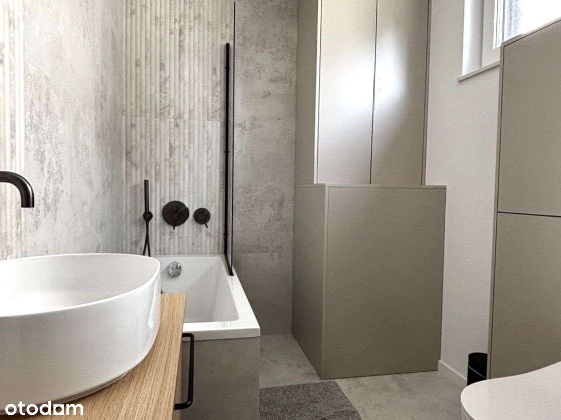 Nowoczesny, wolno stojący dom w Jantarze.-9