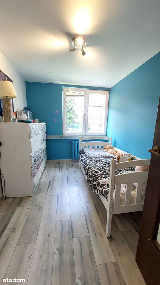 Parter z balkonem, w ogrodzonym bloku-4