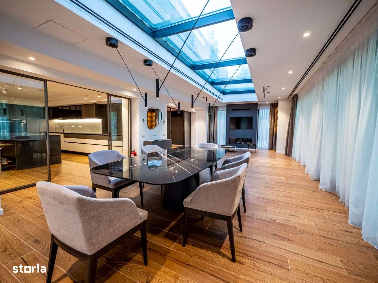 Vanzare - O proprietate magnifica cu gradina in Cartierul Francez-0