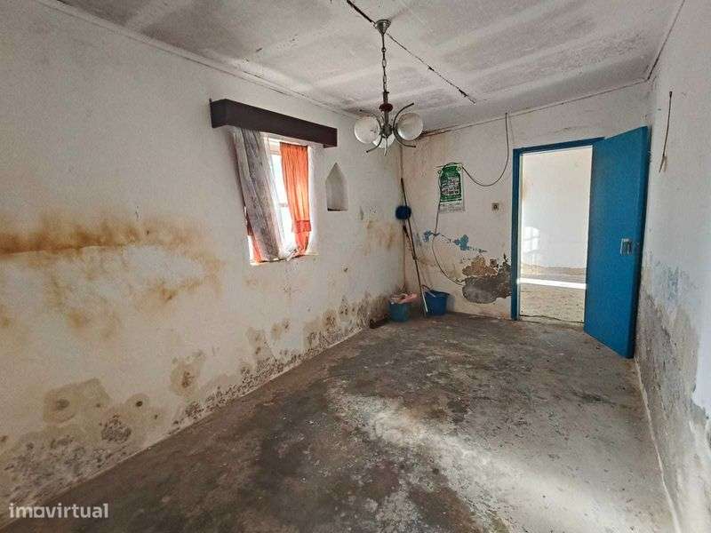 Moradia para Recuperar Canha - Grande imagem: 4/10