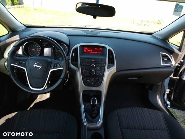 Opel Astra GTC 1.4 Turbo - 17