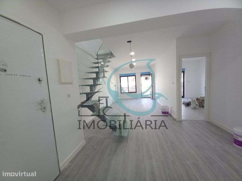 Apartamento T3 Duplex, com garagem - Costa da Caparica - Grande imagem: 4/42