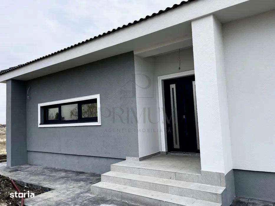 Sacalaz- toate utilitatile- strada asfaltata- dormitor cu baie si dres - Imagine principală: 5/7