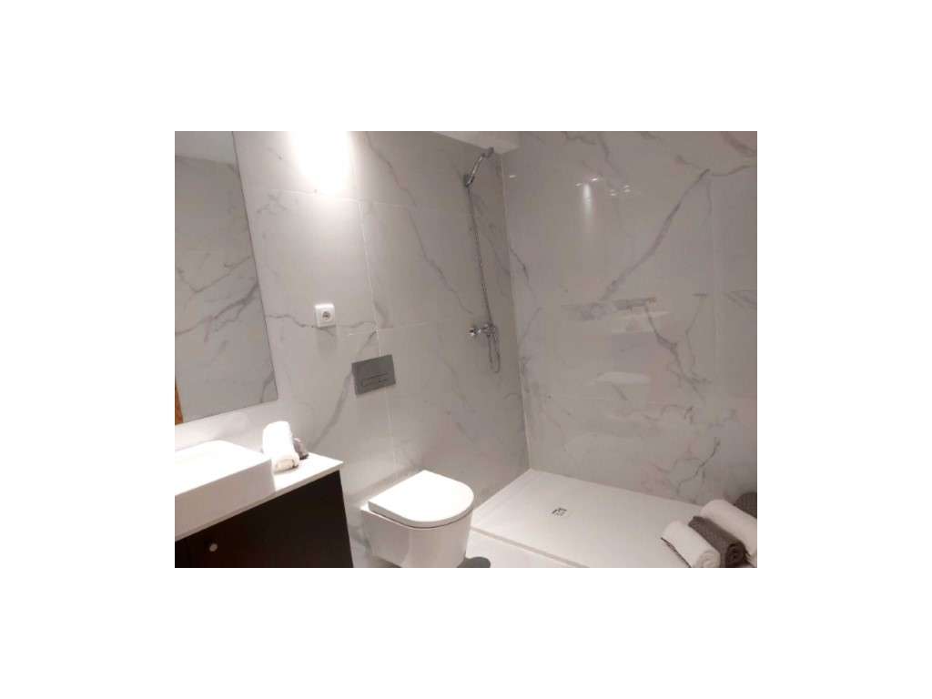 Apartamento T3 em Moreira da Maia, com 3 frentes, churrasqueira na ...-21