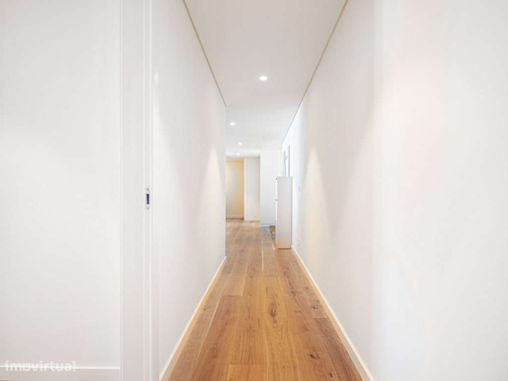 Apartamento T2 com varanda, estacionamento no Condomínio Infinity-25