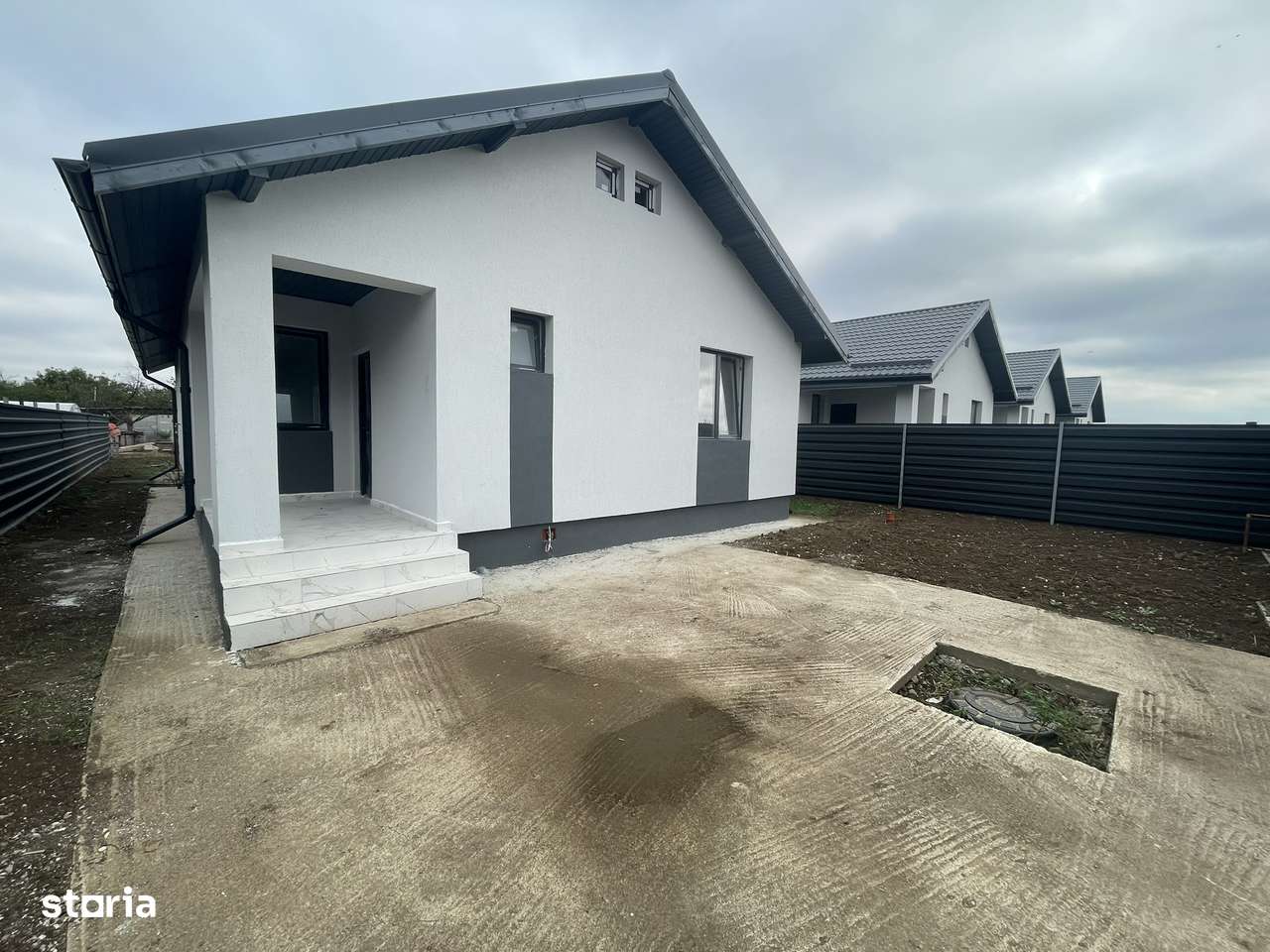 Casa pe parter/4 camere/Super Pret - Imagine principală: 2/11