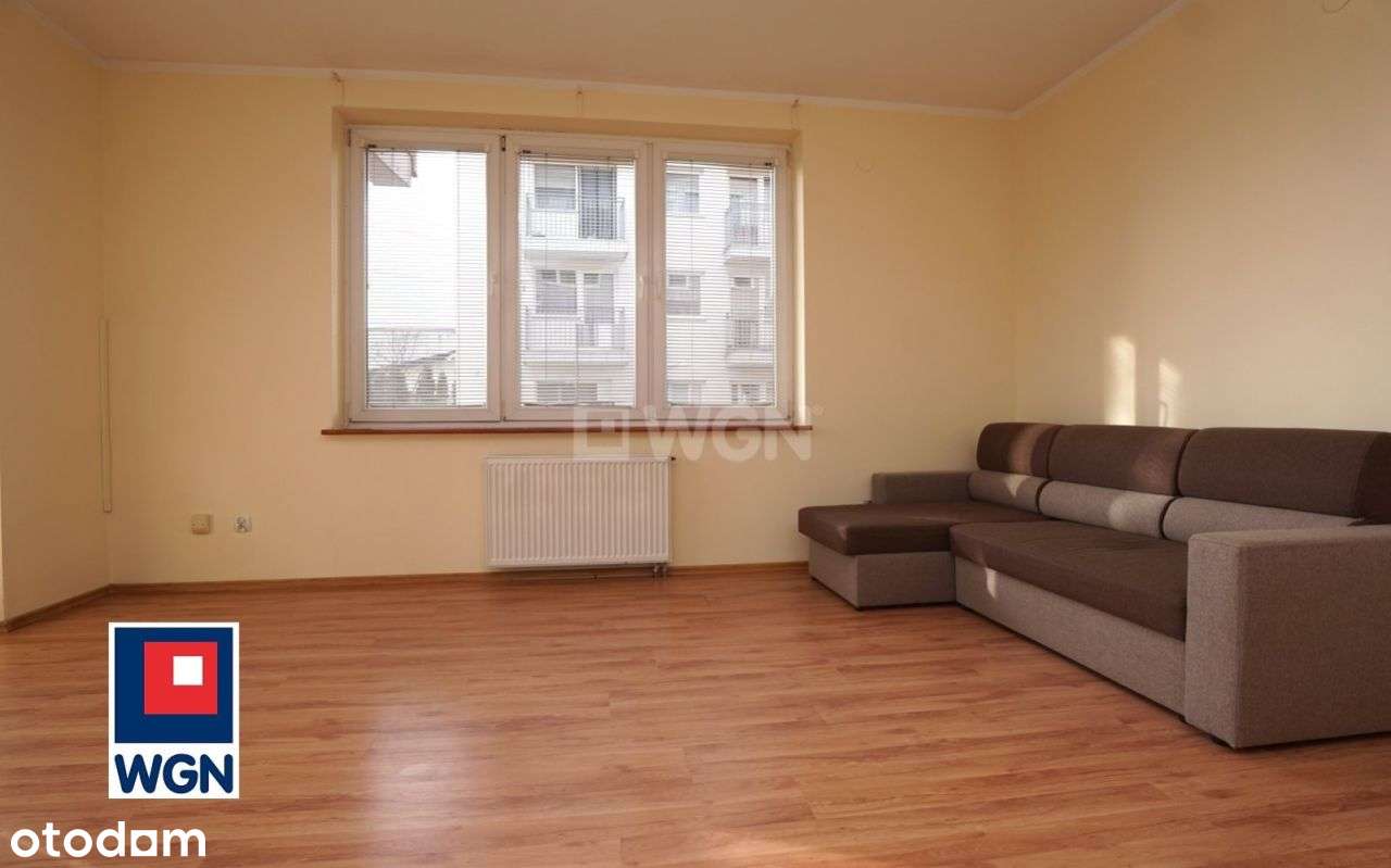 Mieszkanie z dużym tarasem.-4