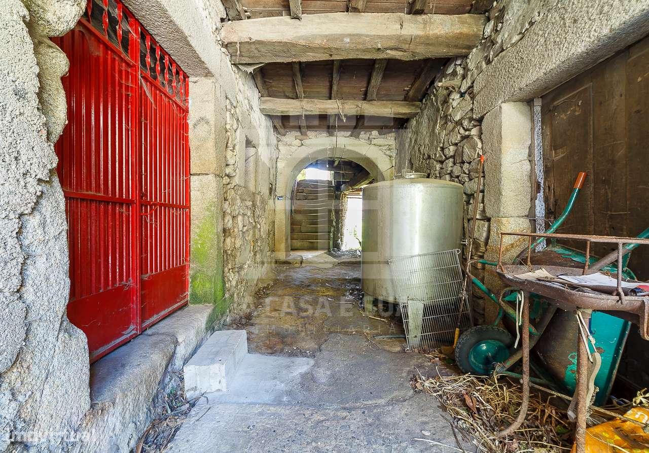 Casa centenária em pedra p/ reconstrução Silva Escura, Sever do Vouga - Grande imagem: 4/26
