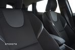 Volvo V40 CC D2 Momentum - 25