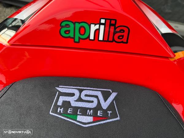 Aprilia RSV 1000R-RR - 11