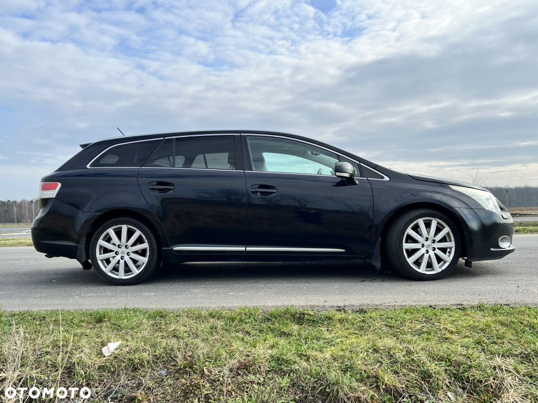 Toyota Avensis 2.2 D-4D Prestige - 10